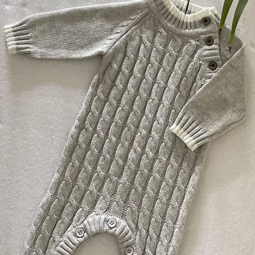 All over cable Onesie _ Silver